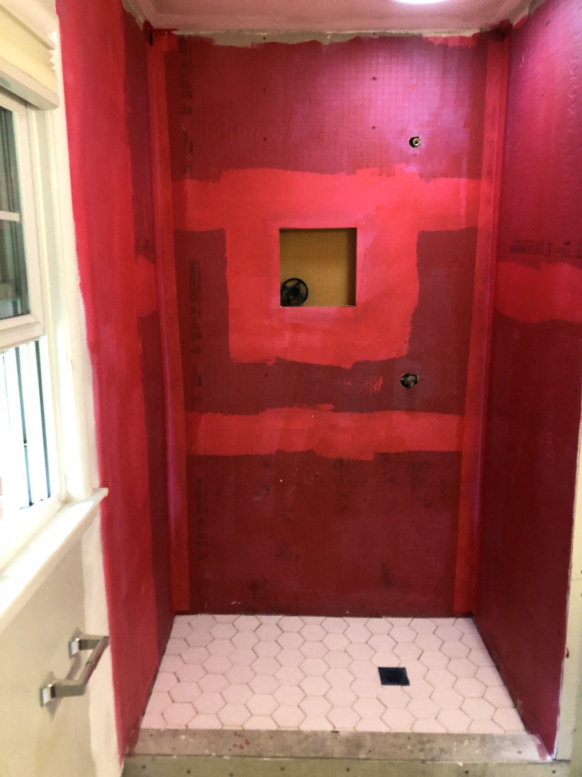 Waterproofing membrane before tile